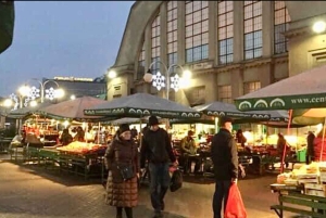 Tour guidato a piedi della città vecchia di Riga, del mercato C e dell'Art Nouveau