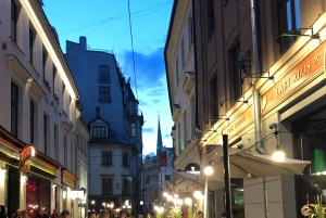 Tour guidato a piedi della città vecchia di Riga, del mercato C e dell'Art Nouveau