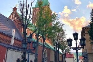 Tour guidato a piedi della città vecchia di Riga, del mercato C e dell'Art Nouveau