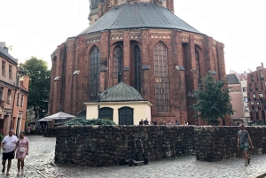 Tour guidato a piedi della città vecchia di Riga, del mercato C e dell'Art Nouveau