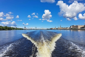 Riga: Private Boat Tour City Canal and Daugava