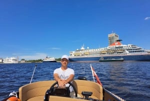 Ryga: prywatna wycieczka łodzią po kanale miejskim i rzece Dźwina