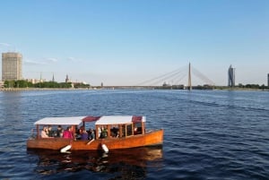 Riga: Private boat tour in Riga Canal and Daugava