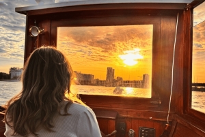 Riga: Private Boat Tour in Riga Canal and Daugava