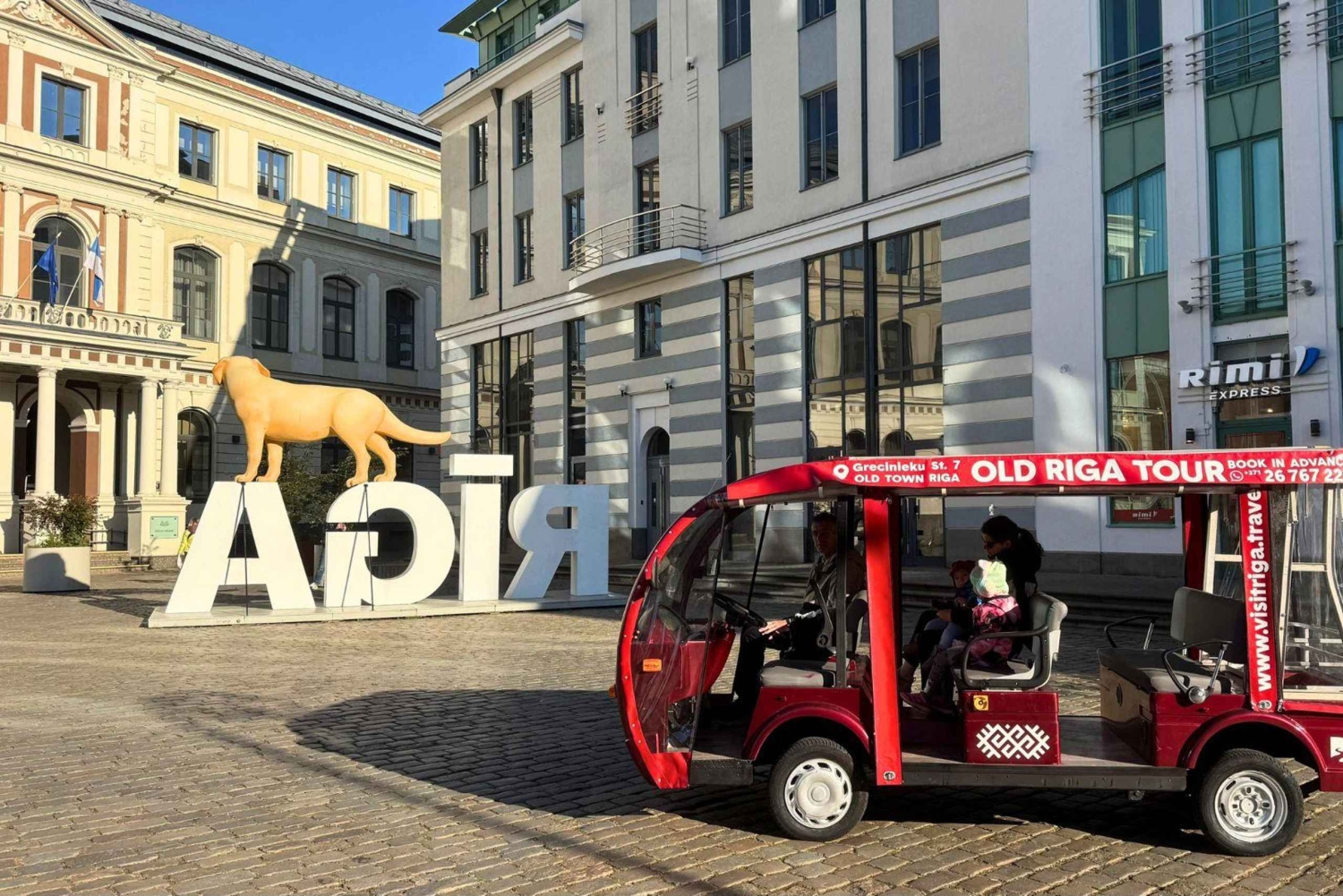 Riga: privé-e-bus tour door de oude stad met audiogids