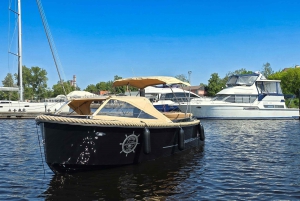Riga: Crociera pubblica sul canale e sul fiume con drink di benvenuto