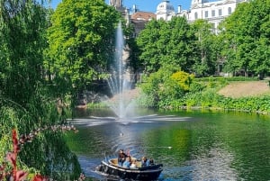 Riga: Crociera pubblica sul canale e sul fiume con drink di benvenuto