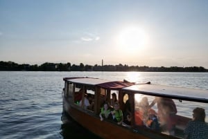 Riga: Canal and Daugava Boat Ride 'Through 19 Bridges'