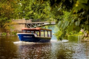 Zwiedzanie Rygi łodzią po kanałach - rejsy rzeczne Łotwa