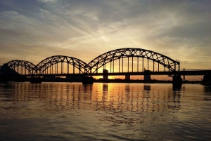 Riian kiertoajelu kanavaveneellä