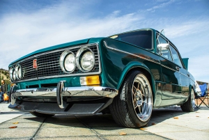 Riga: stadstour in een Sovjet-auto uit het Sovjettijdperk