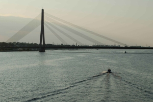 Riga: stadstour in een Sovjet-auto uit het Sovjettijdperk
