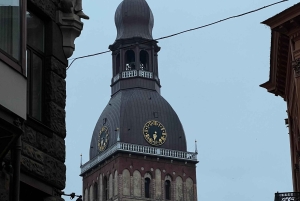 Riga: Soviet Tour with Food Tasting and Museum Entry