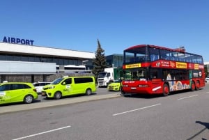 Riga: Transfer from Riga International Airport to Downtown