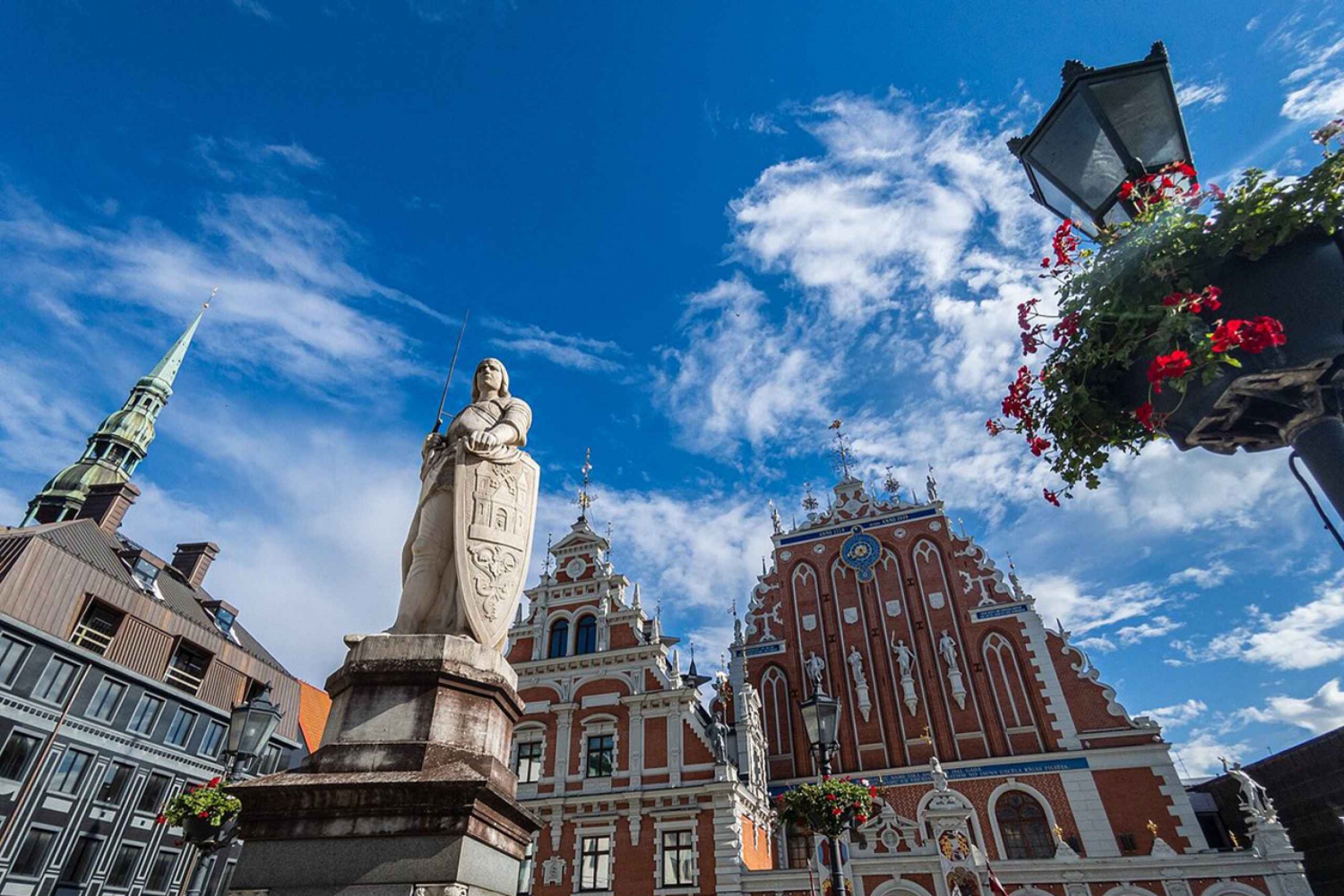 Riga: Unlimited City Pass with Free and Discounted Benefits