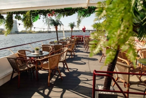 Solnedgangstur til Sea Gates – Elvecruise i Latvia