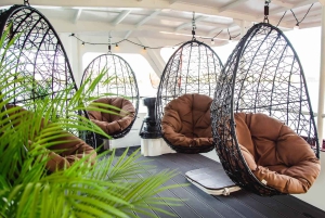 Solnedgangstur til Sea Gates – Elvecruise i Latvia