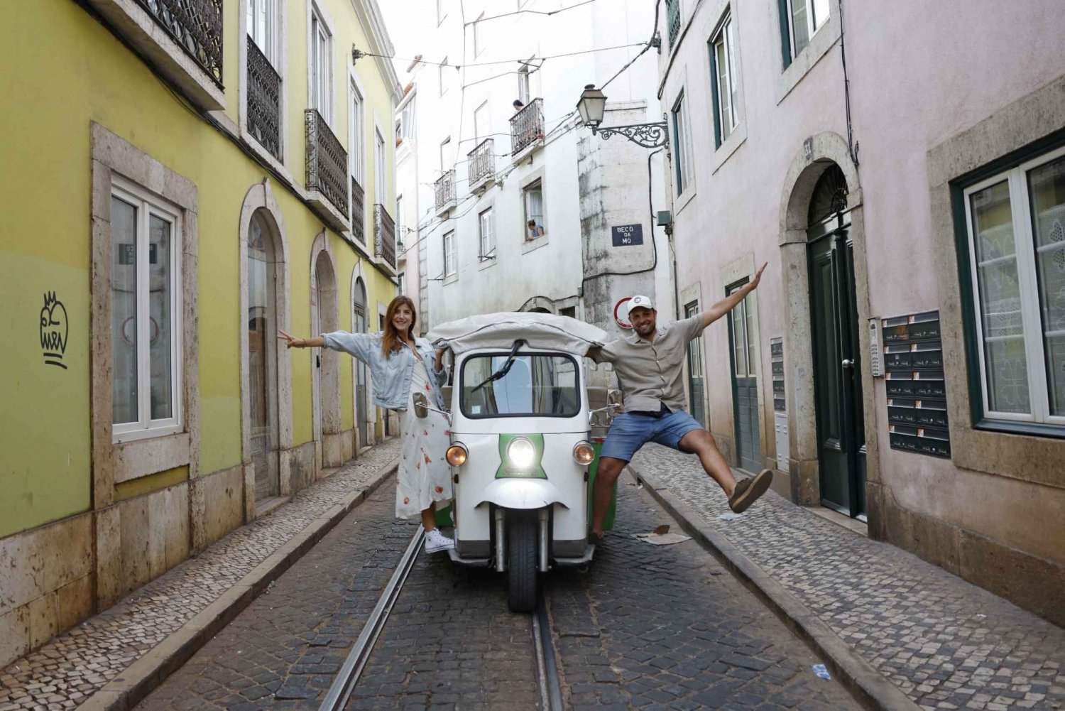 Lisbon: Private Guided Tour by Tuk Tuk