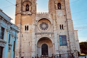 Passeio turístico de 4 horas de TukTuk em Lisboa - Belém, com recolha gratuita