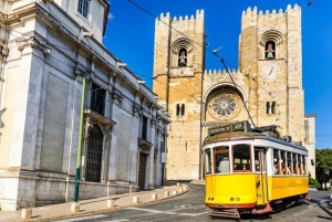 Lisbon: old town sightseeing Tuk-Tuk Tour