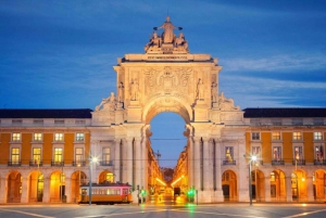 Lisbon: old town sightseeing Tuk-Tuk Tour