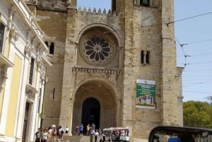 Visita della città vecchia di Lisbona in tuk tuk