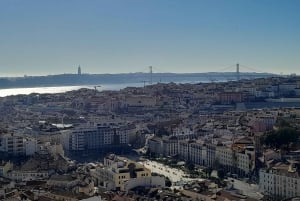 Visita della città vecchia di Lisbona in tuk tuk