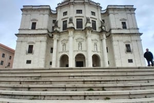 Visita della città vecchia di Lisbona in tuk tuk