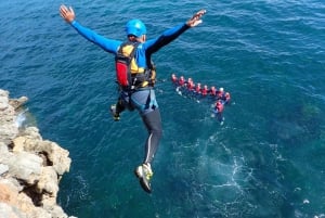 Arrábida Natural Park: Coasteering Trip with Speedboat Ride