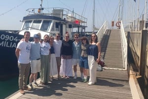 Cascais: crociera al tramonto a Lisbona con open bar