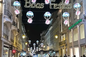 Jouluvalokierros Lissabonissa tuk-tukilla