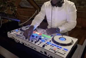 Cruise på restaurantbåt med middag, åpen bar og DJ