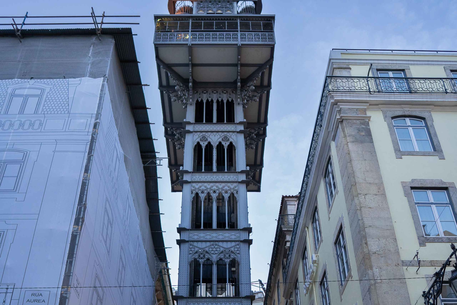 Tour esencial por el casco antiguo de Lisboa en 2 horas: tour privado en tuk-tuk
