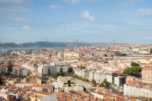 Utforska Lissabon på en tuktuk-tur: historia och utsiktsplatser