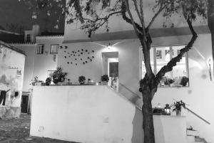 ファド：音楽ウォーキングツアー（食事とライブショー付き）