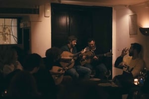 Lisbon: Fado Night with Dinner in a Traditional Fado House