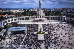 From Lisbon: Fátima, Nazaré & Óbidos Special Van Tour
