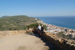 Arrábida: Private Wine Tour with Wine & Cheese Tasting