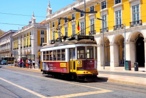 From Lisbon: Belem Historic Sightseeing Tour by Tuk Tuk