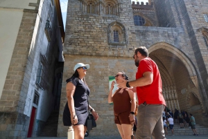 A partir de Lisboa: Évora, Capela dos Ossos e Tour dos Vinhos do Alentejo