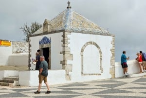 Fra Lissabon: Fátima, Batalha, Nazaré & Óbidos heldagstur