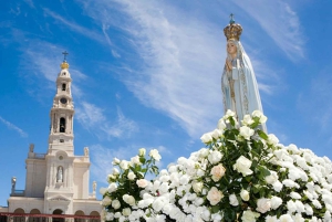 From Lisbon: Fátima, Batalha, Nazaré & Óbidos Full-Day Tour