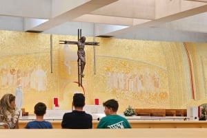 From Lisbon: Fátima, Batalha, Nazaré & Óbidos Full-Day Tour