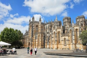 From Lisbon: Fátima, Batalha, Nazaré & Óbidos Full-Day Tour