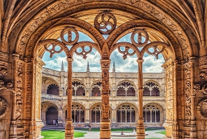 Fra Lissabon: Fatima, Nazaré, Óbidos dagsudflugt