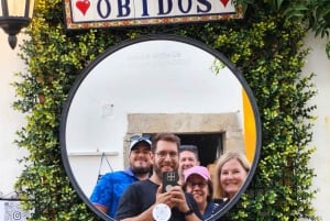 Da Lisbona: Tour speciale in furgone di Fátima, Nazaré e Óbidos