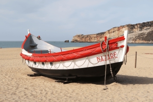 Lissabon: dagtrip naar Fátima, Óbidos en Nazaré + proeverij van ginja