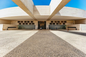 De Lisboa: Fátima Óbidos Batalha & Nazaré Tour em pequenos grupos