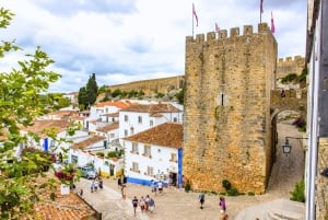 Lissabon: dagtrip naar Fátima, Óbidos en Nazaré + proeverij van ginja