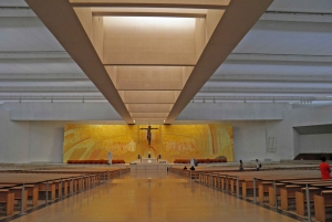 From Lisbon: Fátima Sanctuary and Batalha Monastery (UNESCO)